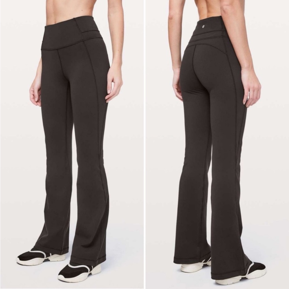 Lululemon 32” Groove Flare Leggings in Black size 6
